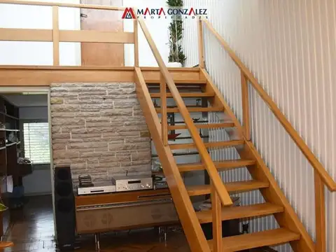 Casa en Venta con 4 cocheras