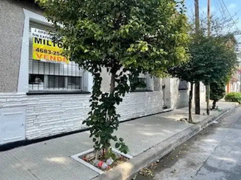 EL MEJOR 2 AMB PH SIN EXP AL FRENTE 60 MTS CON PATIO COCINA COMEDOR IMPECABLE ESTADO FRENTE A PLAZA