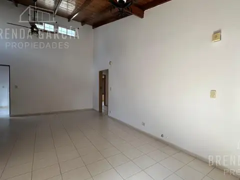 BROUCHUD 919 ENTRE SARMIENTO Y SAN LORENZO