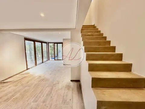 Depto Tipo Casa en Venta en Mar De Las Pampas, USD 190.000