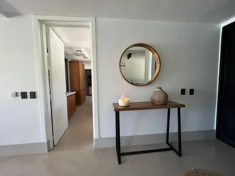 Casa en Alquiler en Santa Barbara, USD 8.500