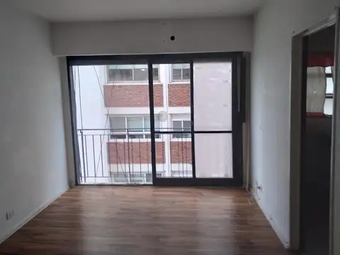 Departamento en venta, monoambiente ubicado en el centro de Martínez, edificio Laguzzi.