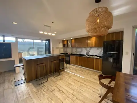 13 entre 421 y 421 bis , Piso 0