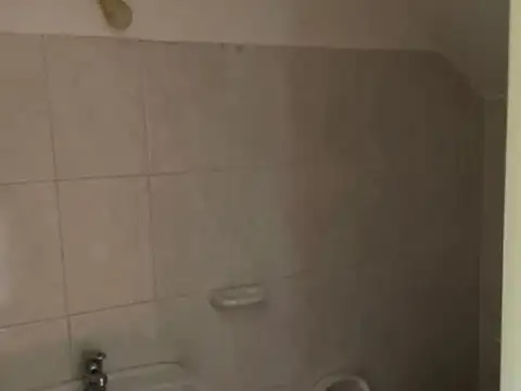 Casa en Alquiler con 1 cochera