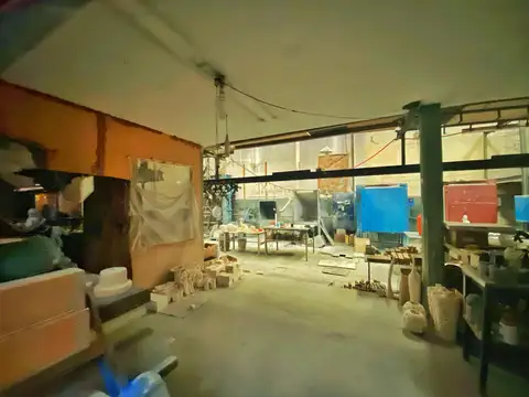 Galpon en Venta 17  mts Frente