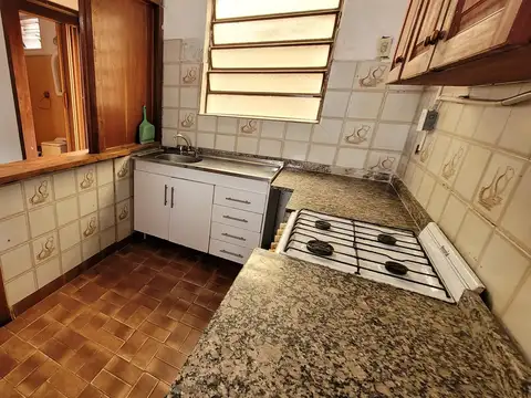 Casa tipo dúplex tres ambientes - Morón