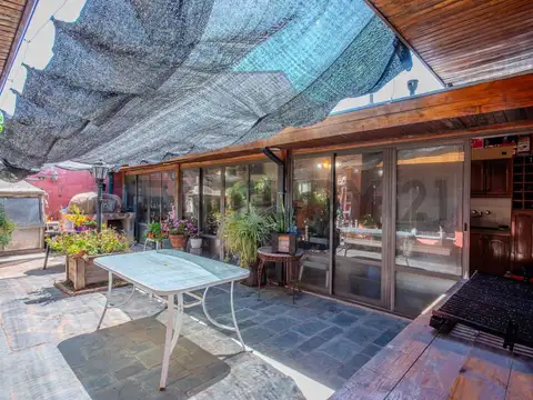 VENTA Chalet en Barrio Marina, Villa Luzuriaga, San Justo