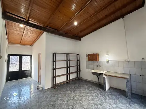 DEPARTAMENTO 2 AMBIENTES con patio en alquiler | Berazategui