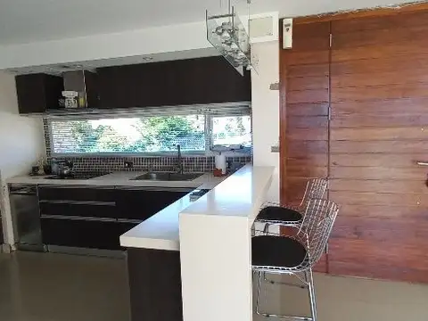 Casa en Venta en Los Acantilados, USD 310.000