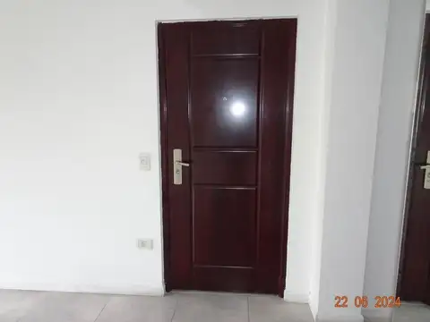 Av. La Plata 500, Piso 2