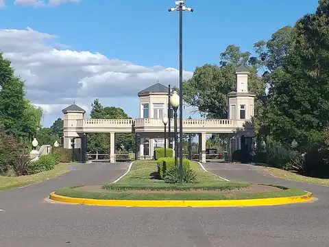 Casa 6 ambientes con 3 baños