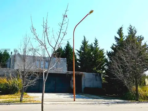 Casa en Venta en Cipolletti, USD 490.000