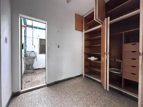 Casa 5 ambientes con 1 baño