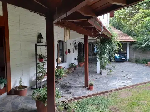 Casa en Venta en Villa Elisa, USD 350.000