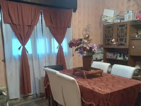 Salvador María Del Carril 900