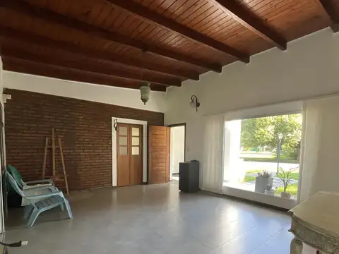 Casa en Venta en Pueblo Esther, USD 155.000