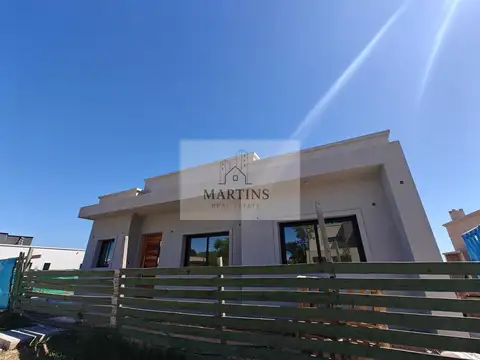 Casa con pileta en San Pablo Pilar