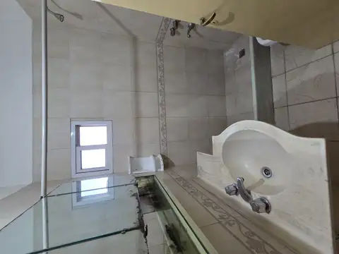 Hipólito Vieytes 100, Piso 1