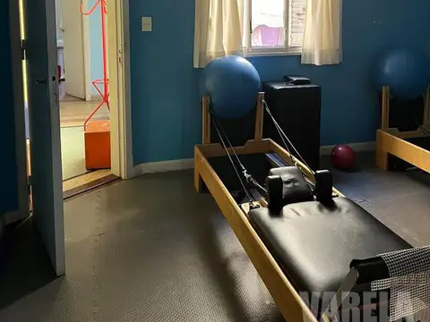 Leopoldo Marechal 900 P1° x esc. PH 4 amb. 162m² c/ bcón. Patio. Tza. Fte. al Parque Centenario.