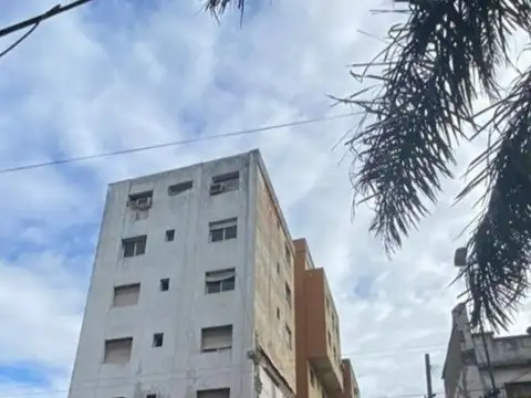 Edificio en Venta en Valentín Alsina 6 pisos, Av Presidente Teniente General Juan Domingo Perón 6 pi 3700