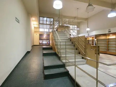 ALQUILER EDIFICIO COMERCIAL CON COCHERA BALVANERA