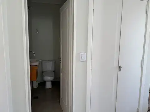 Casa en Alquiler con 1 cochera