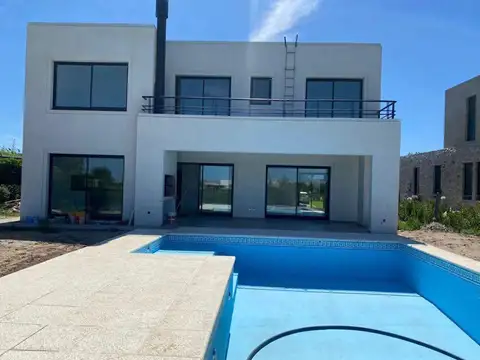 Casa en Venta de 4 dormitorios