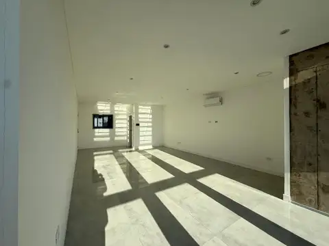 Oficina Monoambiente con 1 baño