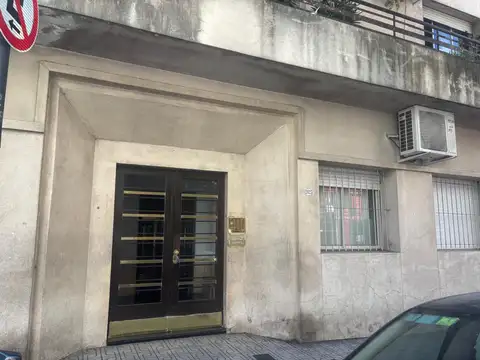 Charcas 2800, Piso 1