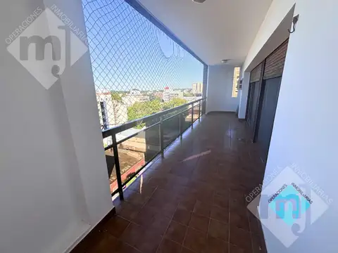 Departamento 4 ambientes con 3 baños
