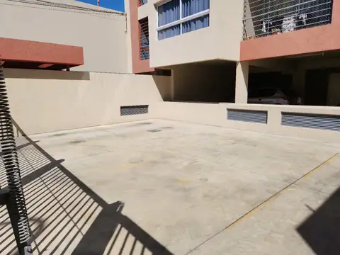 Cochera en Venta Cubierta