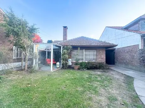 Casa en Venta en Adrogue, USD 270.000