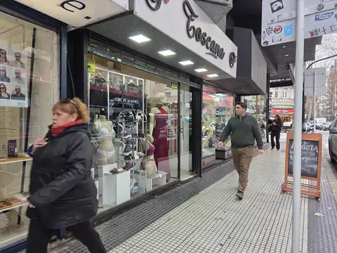 Local en Alquiler en Barrio Norte, $ 1.900.000