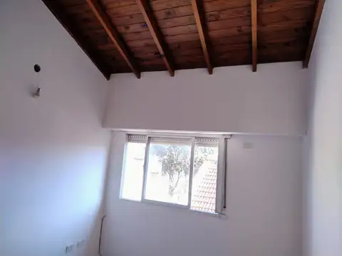 Depto Tipo Casa en Venta 20 años