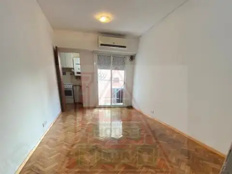 Av Maipu 900, Piso 3