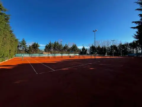 F. Cáceres Ruta 58 100, Piso 0