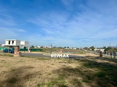 Av. Parque S/N. Sta Sofia 200