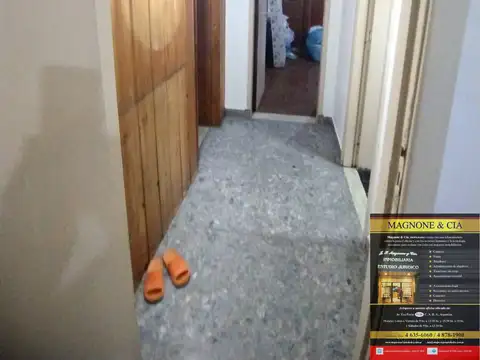 Casa Lote Propio-Esquina-3 amb.Patio-Terraza-Garage-Local independiente                          4x1