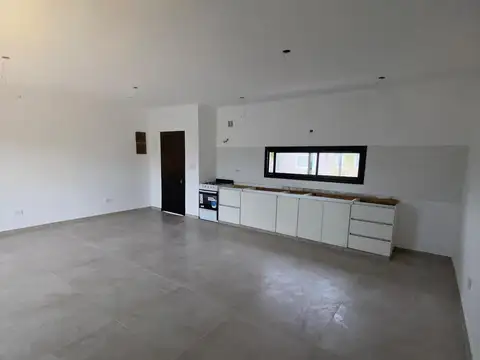 Casa en Venta en Pilar del Este - San Ramon, USD 163.000