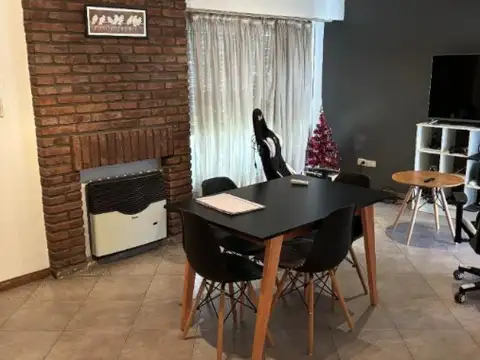 PH en venta - 3 Dormitorios 1 Baño - Hurlingham