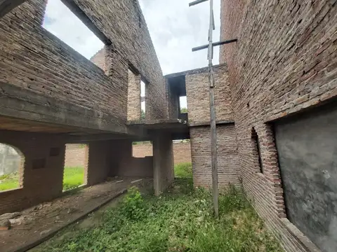 VENTA- terreno con construccion