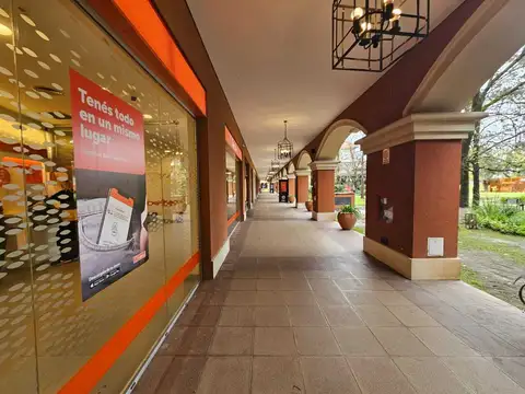 Local en Alquiler en Pueblo Caamaño, $ 815.000