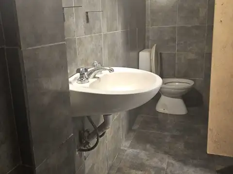 Local en Venta en Victoria Barrio Centro, USD 330.000