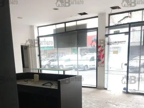 BARBARO FARIAS ALQUILA LOCAL A METROS DE LA PEATONAL BELGRANO, SAN MARTIN CENTRO