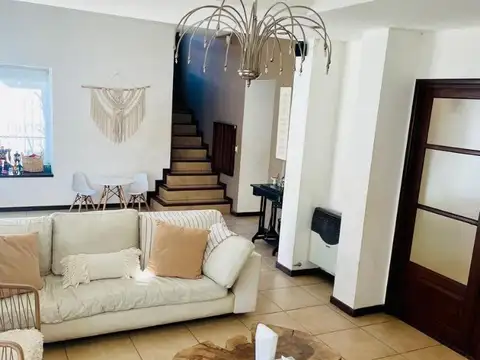 Casa en Venta en Haedo, USD 290.000