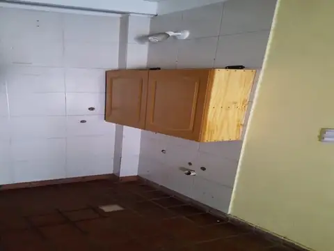 Local en Alquiler en Villa Bosch, $ 600.000