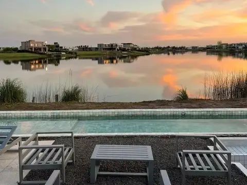 Casa  en Venta en El Naudir, Escobar, G.B.A. Zona Norte