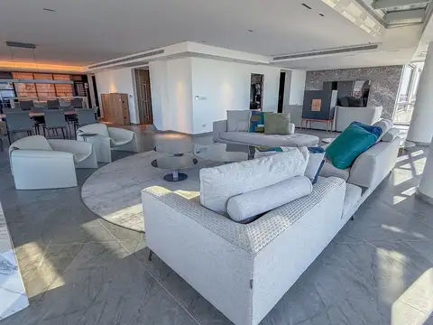 Departamento en Alquiler con 1 cocheras