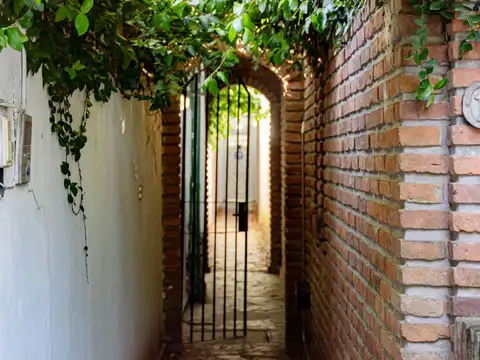 Depto Tipo Casa 2 ambientes con 1 baño