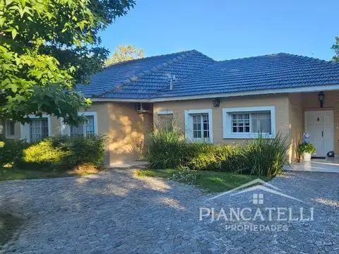 Casa en Venta con 3 habitaciones en San Diego